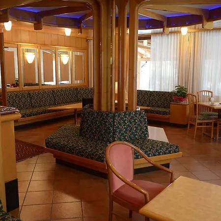 Hotel Regina Elena 3*